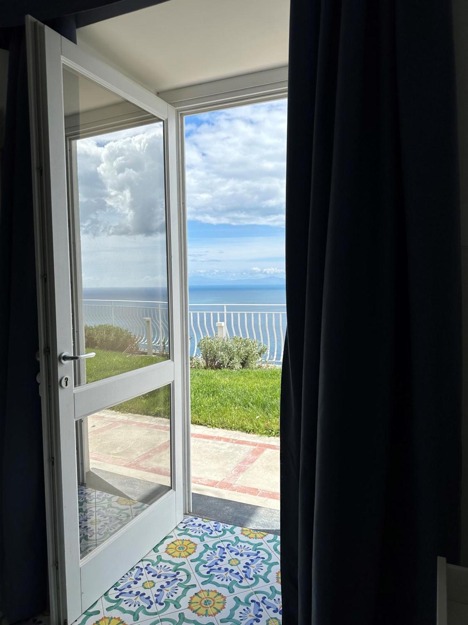Le More Di Praiano Zewnętrze zdjęcie