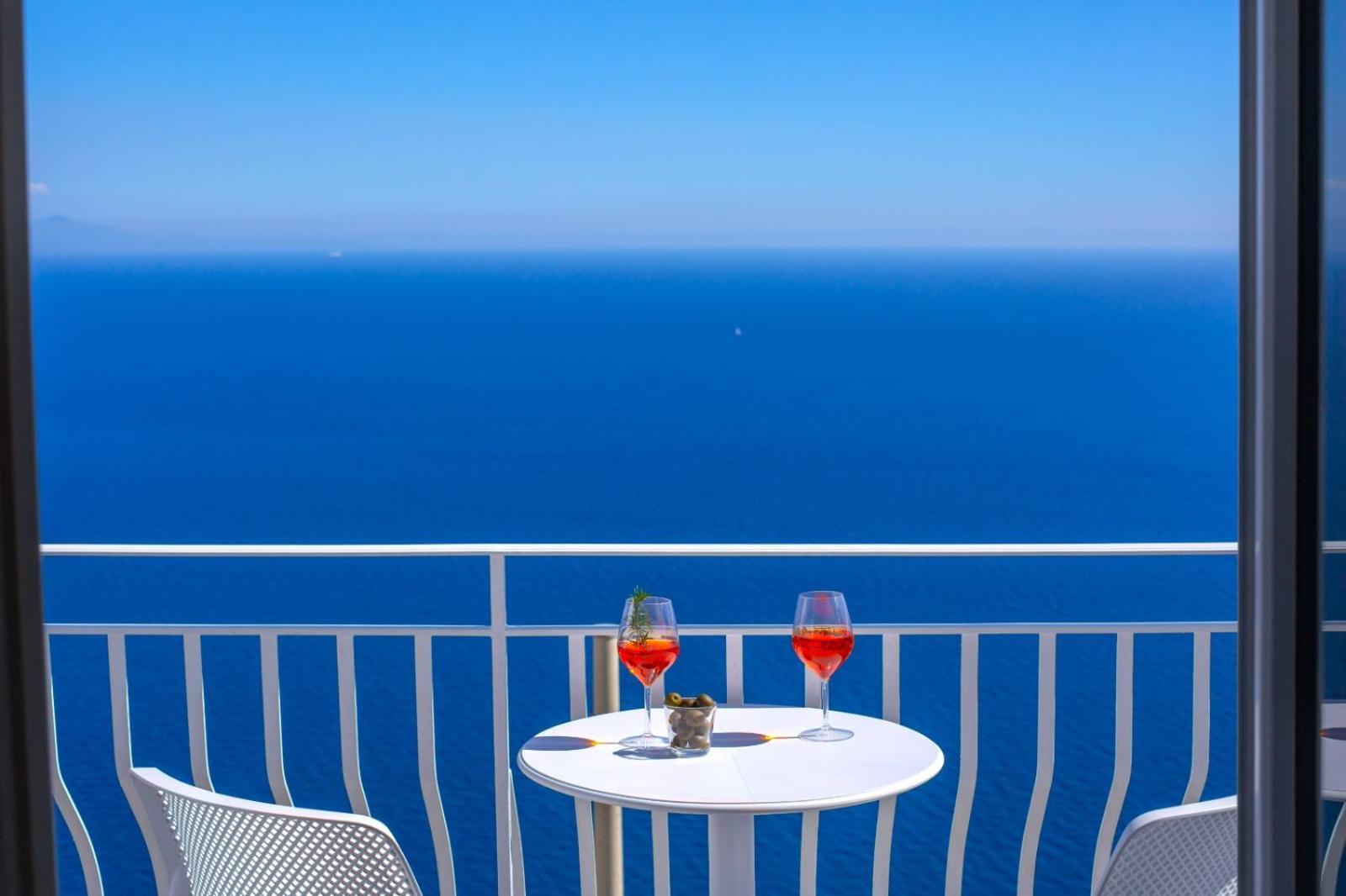 Le More Di Praiano Zewnętrze zdjęcie